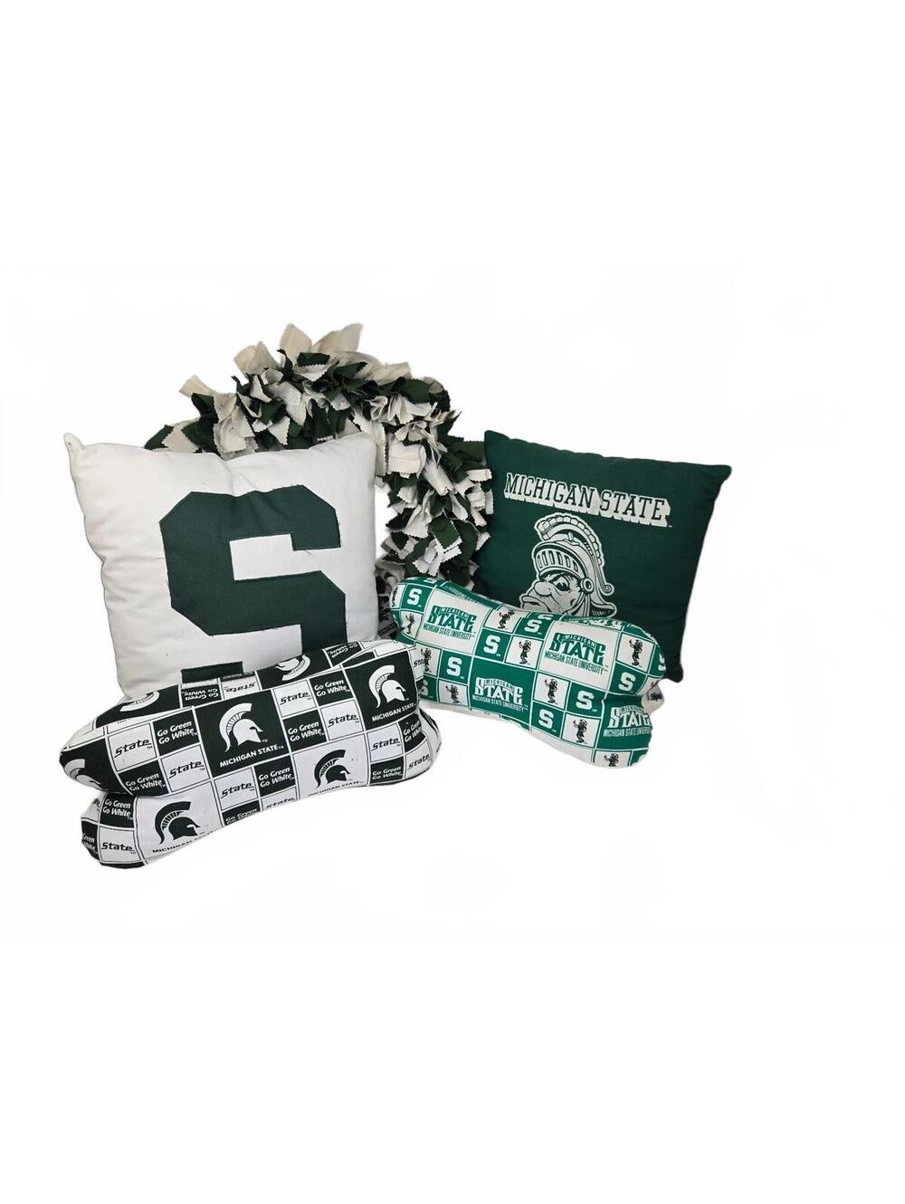 Michigan State Spartans Pillow and Wreath Lot